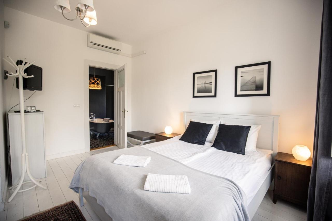 Manor Apartments, تشوباك المظهر الخارجي الصورة