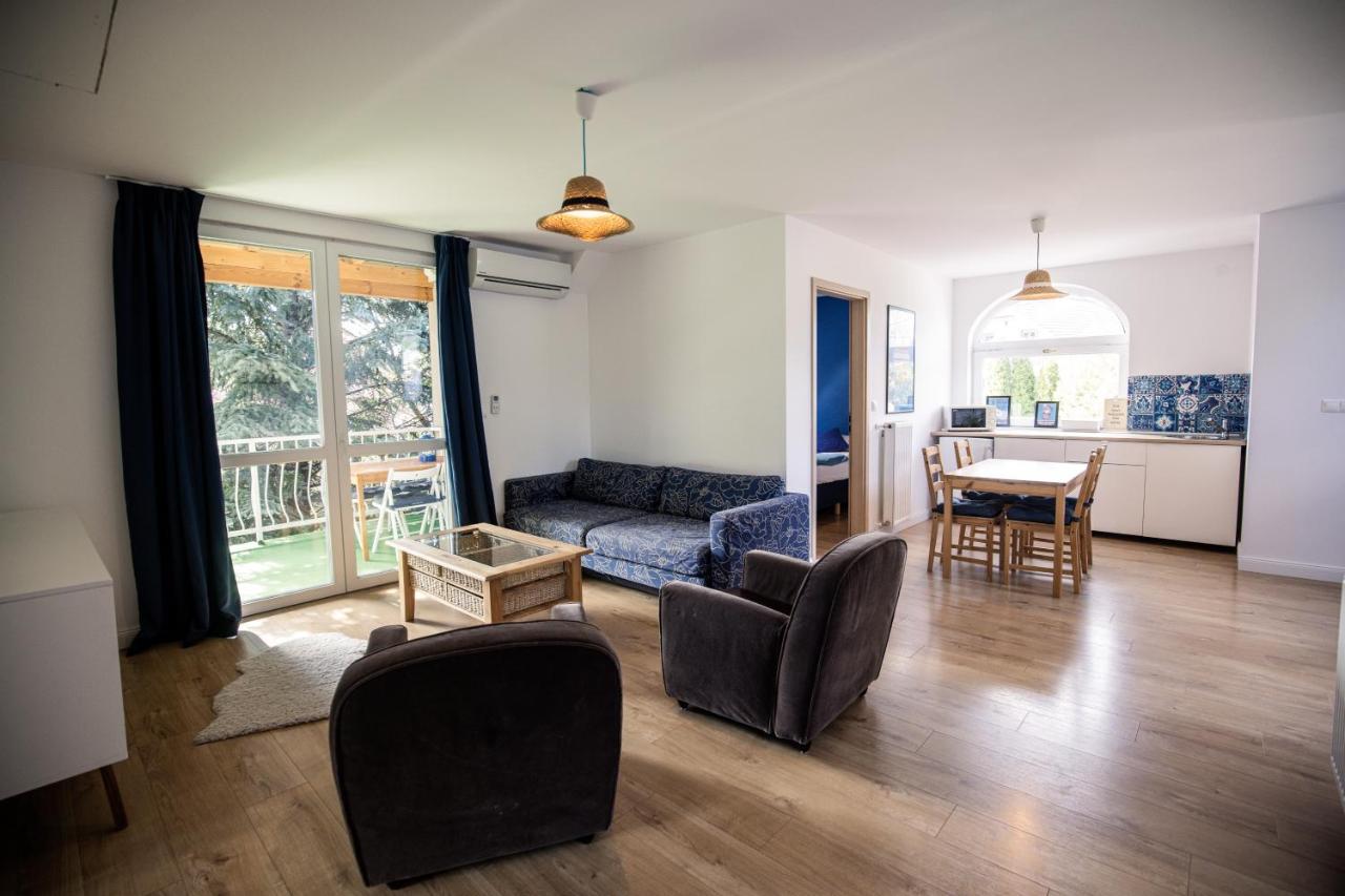 Manor Apartments, تشوباك المظهر الخارجي الصورة